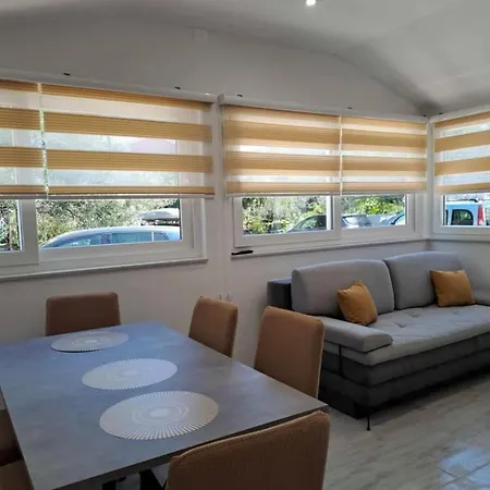 Dana - Two Bedroom 1 * Srima